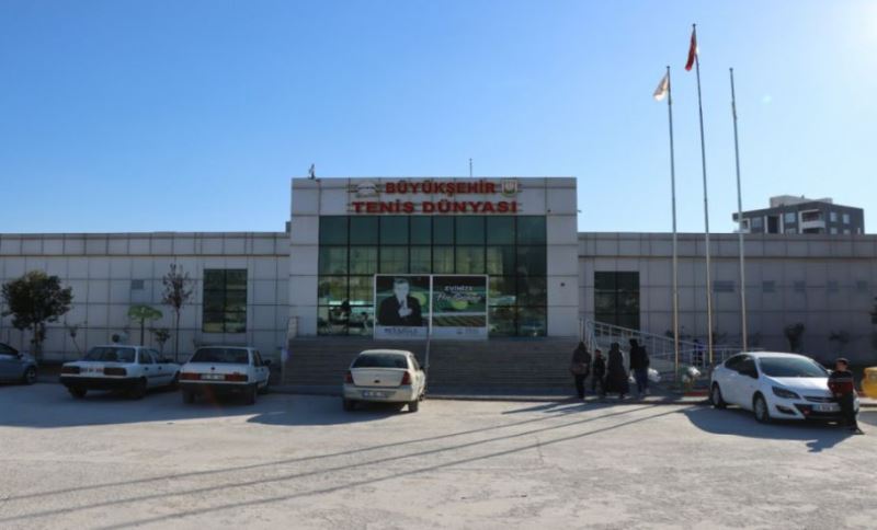 Tenis Dünyası Ve Hobi Bahçeleri Depremzedelerin Umudu Oldu