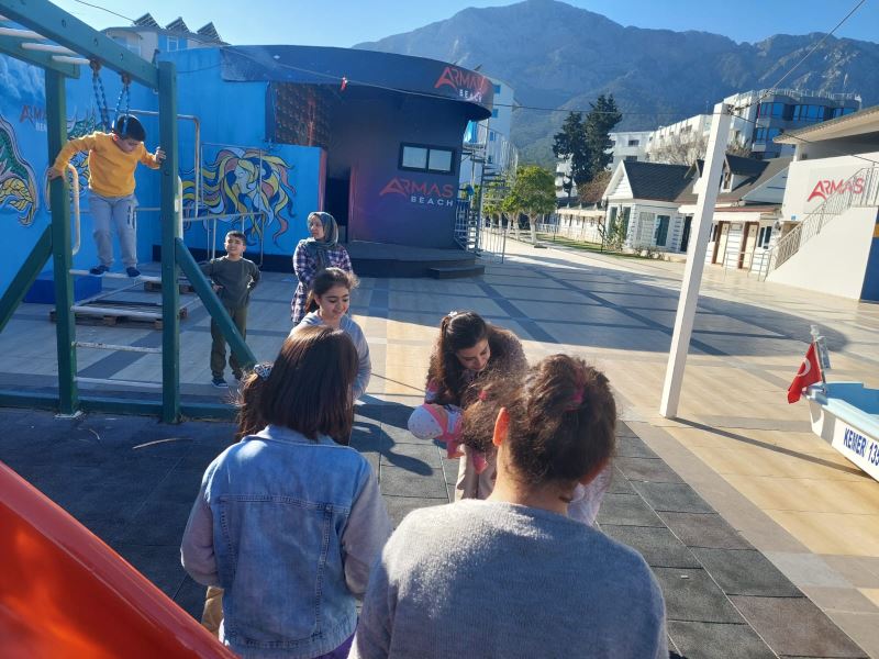 Kemer Belediyesi’nden psikolojik ilk yardım