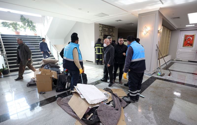 BÜYÜKŞEHİR TÜM İMKÂNLARINI FELAKET BÖLGESİNE SEFERBER EDİYOR