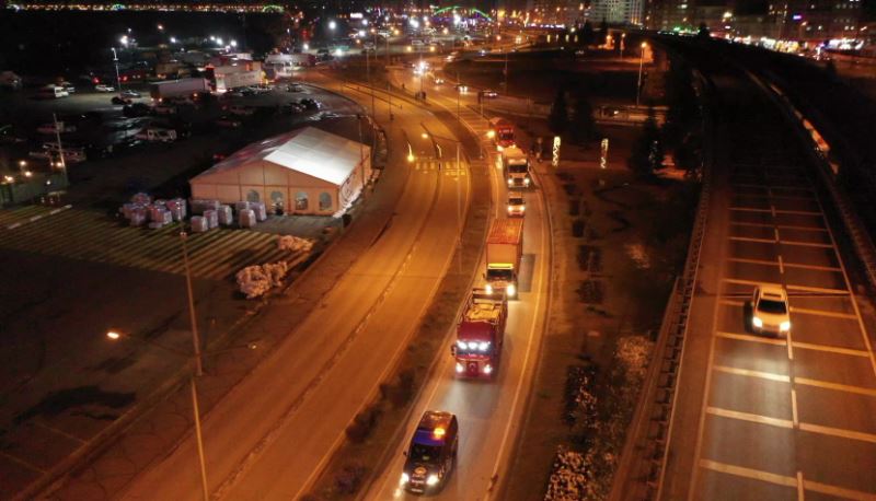 HATAY’DA KURULACAK “ÇADIR KENT” İÇİN RİZE’DEN TIRLAR YOLA ÇIKTI…
