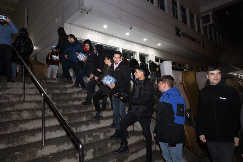 İZMİT BELEDİYESİ 42’İNCİ YARDIM ARACINI DA AFET BÖLGESİNE UĞURLADI