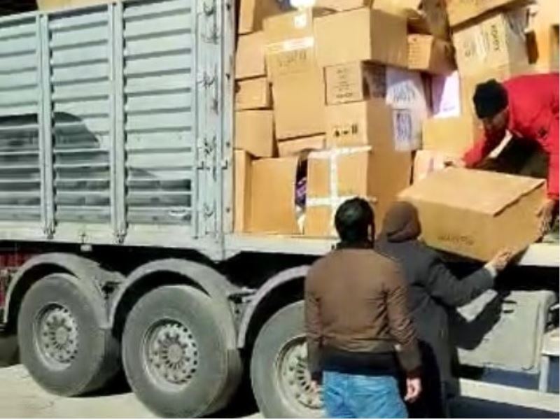 İZMİT BELEDİYESİ YARDIM TIRI HASSA’YA ULAŞTI