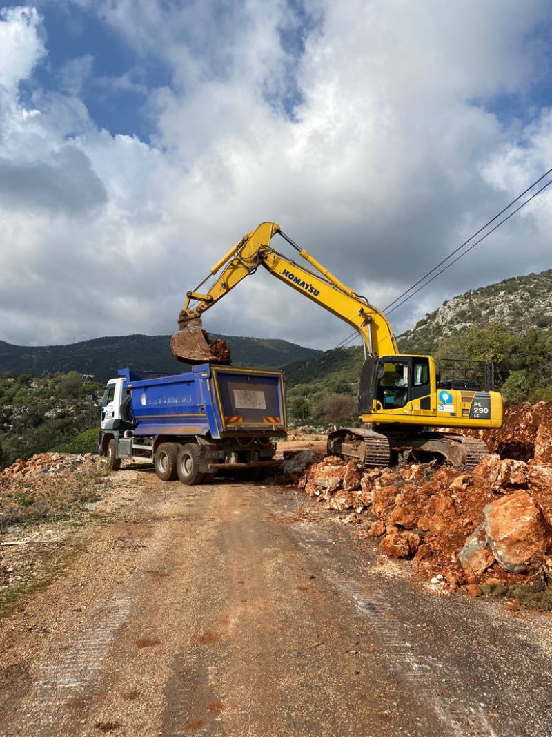 Kaş Bayındır Yolunda  Genişletme Çalışması