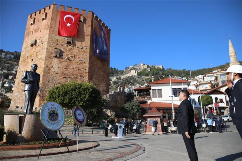 ATATÜRK’ÜN ALANYA’YA GELİŞİNIN 88. YIL DÖNÜMÜ TÖRENLE KUTLANDI