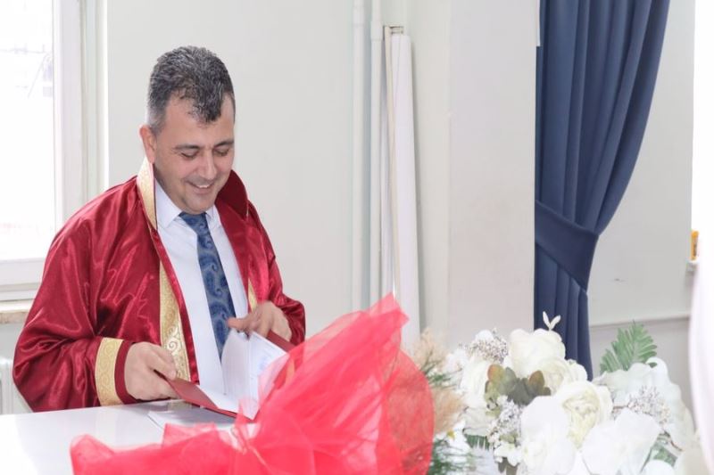 Genç Çiftimizin Nikah Akdini Belediye Başkanımız Serkan Koyuncu Gerçekleştirdi