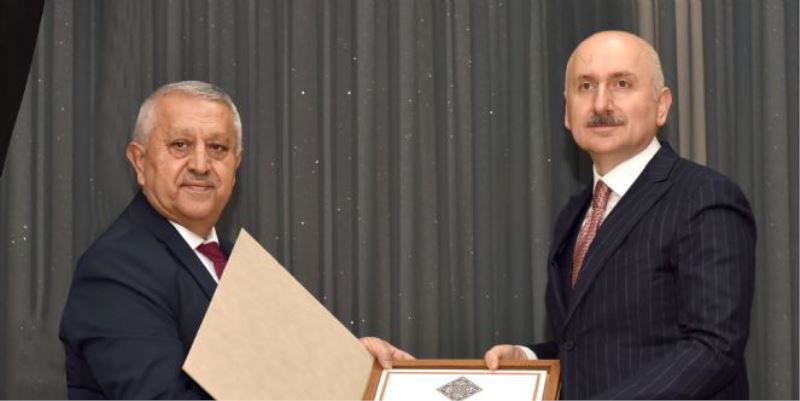 BAKAN KARAİSMAİLOĞLU BELEDİYEMİZİ ZİYARET ETTİ