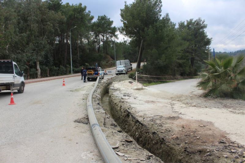 Tekirova’da Oteller Bölgesinin  İçme Suyu Hattı Yenileniyor