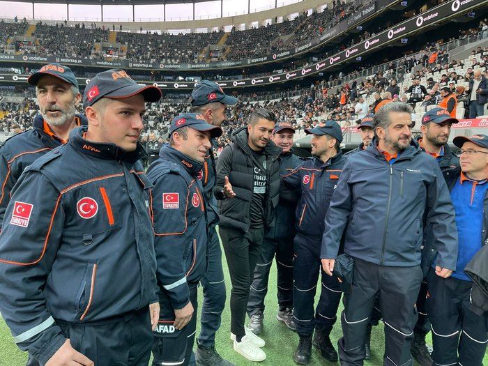 ANTALYASPOR -BEŞİKTAŞ: 0-0.. SAHADAKİ ATMOSFER MAÇIN ÖNÜNE GEÇTİ