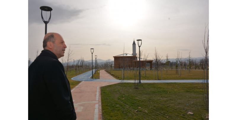 Bölgenin En Büyüğü İlçemizin Yeni Nefes Alanı Şuhut Millet Bahçesi Açılış İçin Gün Sayıyor
