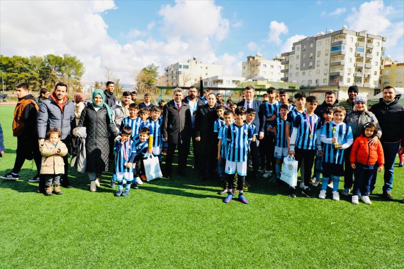 DEMİR “Dostluk Şöleni Futbol Turnuvası
