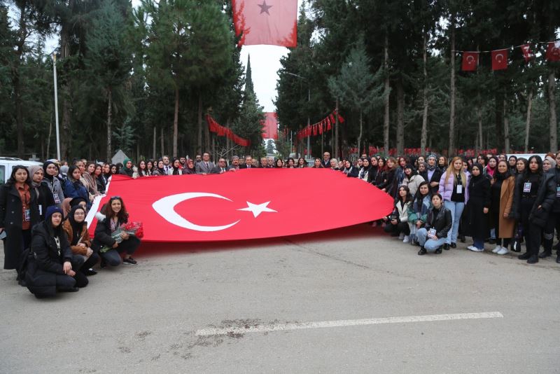 TOROSLAR BELEDİYESİ, 7. TEMATİK KIŞ KAMPLARI KAPSAMINDA MERSİN’E GELEN ÜNİVERSİTELİ GENÇLERİ AĞIRLADI