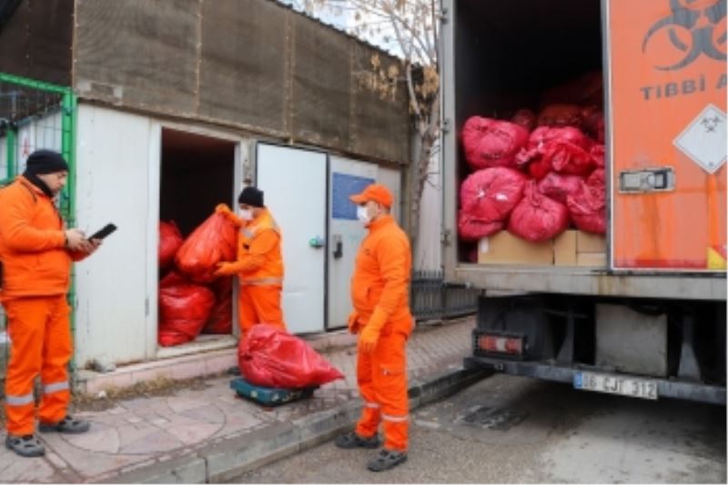 TIBBİ ATIKLAR TİTİZLİKLE TOPLANIYOR