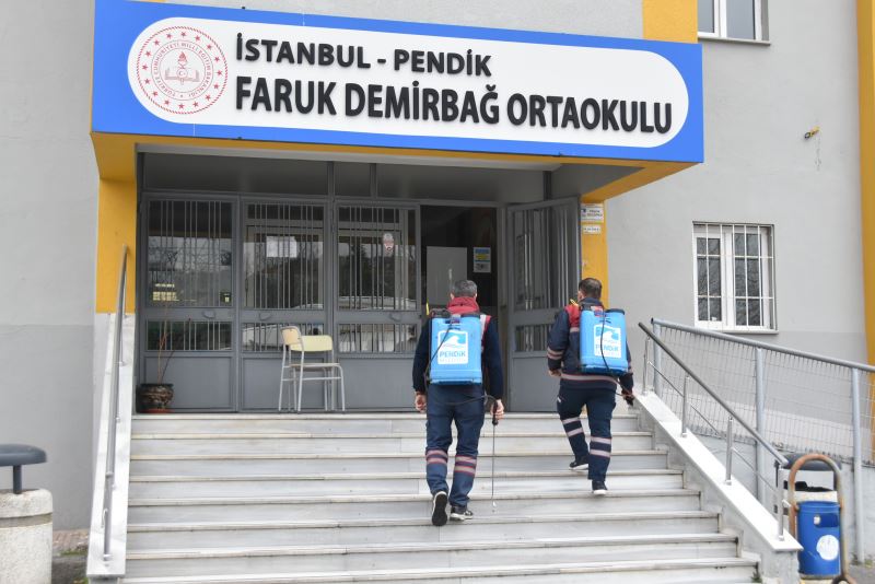 Okullarda  dezenfeksiyon ve temizlik çalışması sürüyor