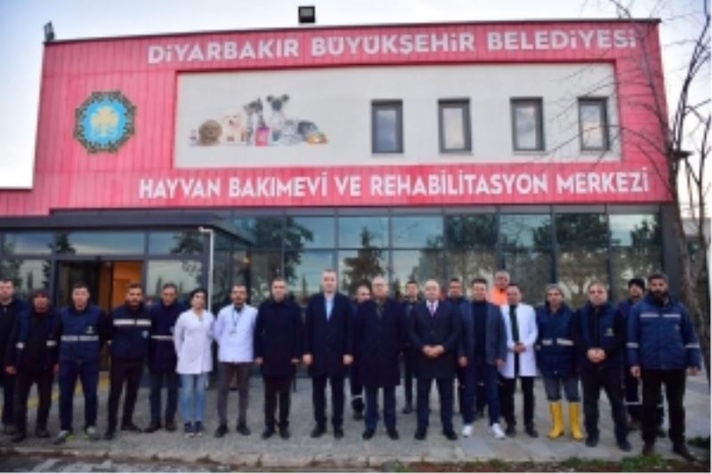 Vali Ali İhsan Su, hayvan bakımevinde incelemede bulundu