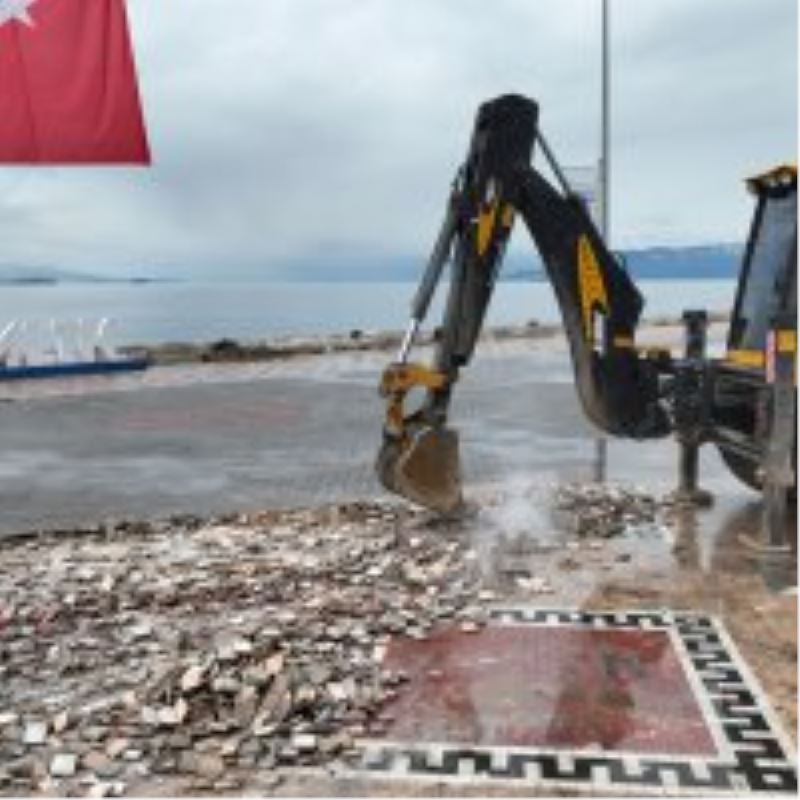 Gemlik meydanına estetik dokunuş