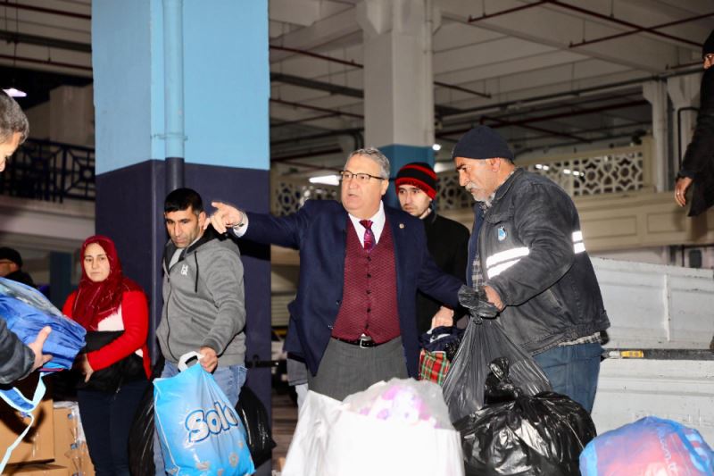 YUNUSEMRE’DEN DEPREMZEDELERE YARDIM