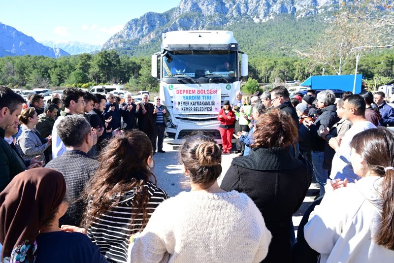 Kemer’den iki yardım tırı daha yola çıktı