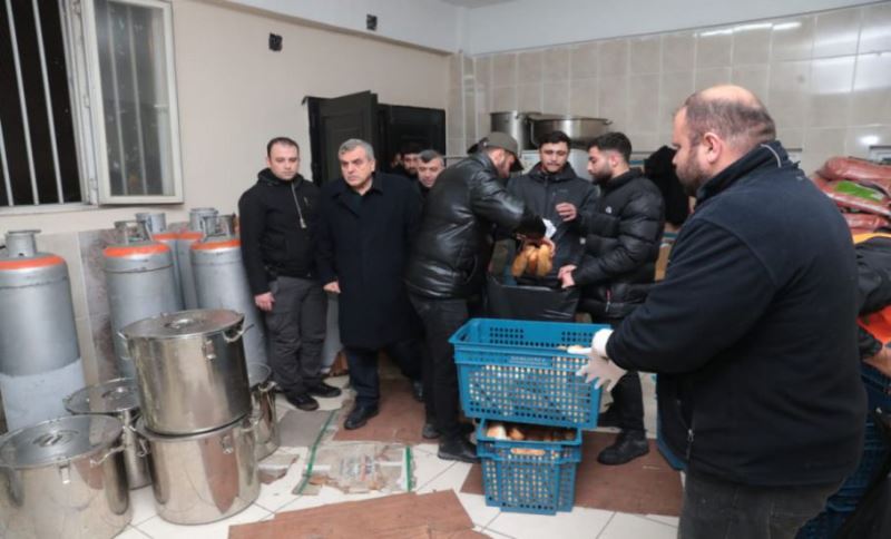 Başkan Beyazgül, “Zor Günleri Dayanışma İçerisinde Aşacağız”