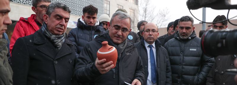 MİNİK BELİNAY KUMBARASINI BAŞKANIMIZ IŞIK’A GÖNDERDİ