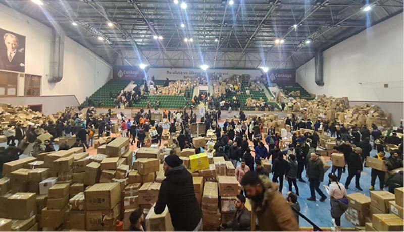 Çankaya’dan 27’si Tır 70 Araçlık İnsani Yardım