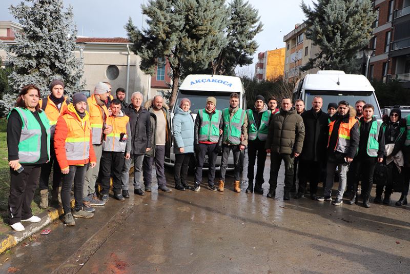 AKÇAKOCA BELEDİYESİNDEN DEPREM BÖLGESİNE YARDIM