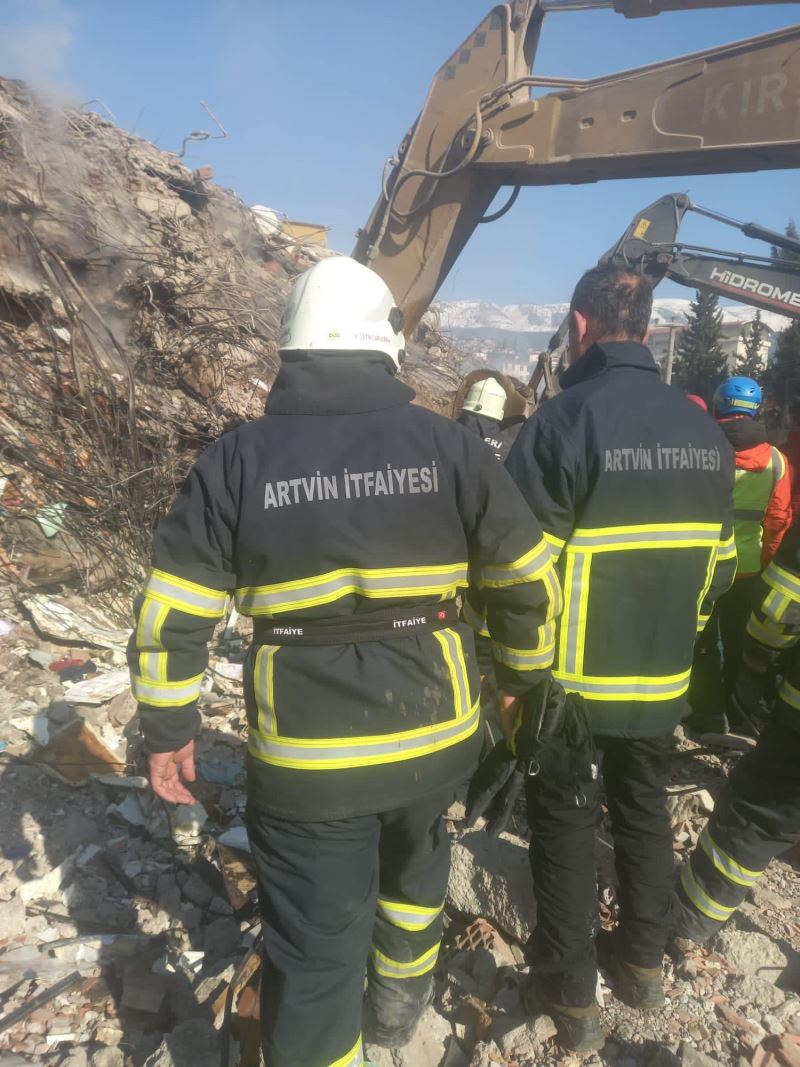 İTFAİYE EKİPLERİMİZ KAHRAMANMARAŞ