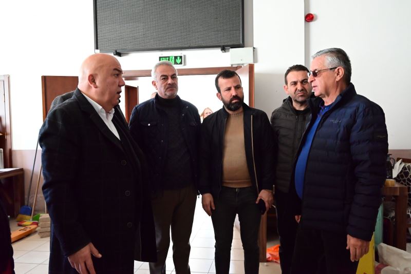 Kemer’in 11’inci yardım tırı yola çıktı