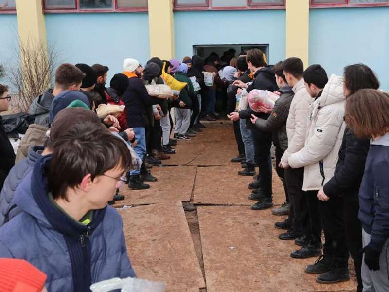 KAZIM KURT: “ODUNPAZARLILARIN BÜYÜK DAYANIŞMASI İLE YARALARI SARMAYA DEVAM EDECEĞİZ”