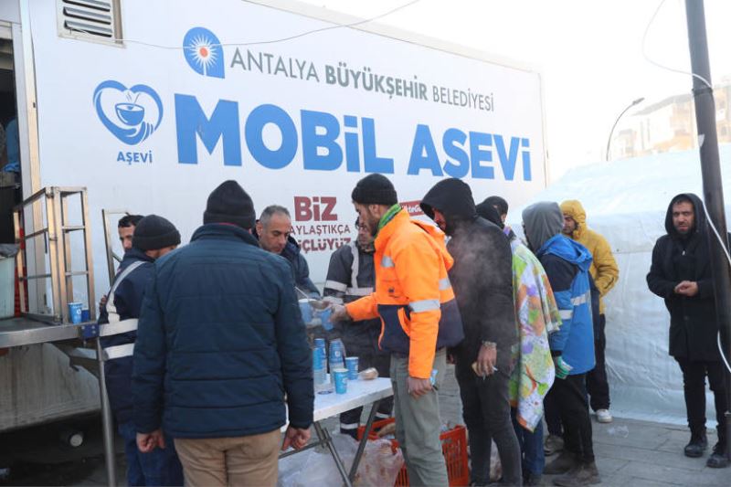 Antalya Büyükşehir Belediyesi Hatay’da Depremzedelerin Umut Işığı Oldu