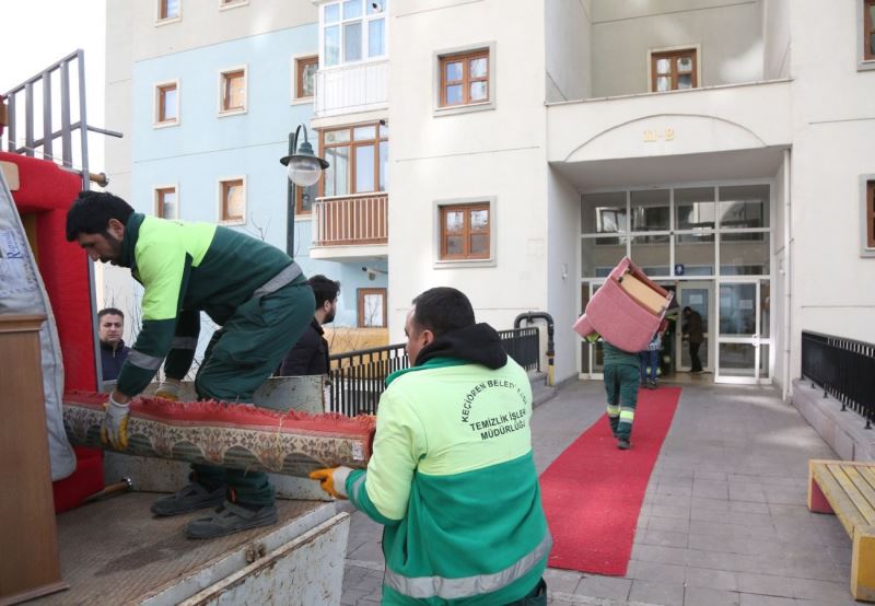 Keçiören Belediyesinden 500’den fazla aileye ev eşyası desteği