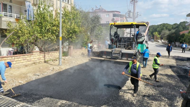 AYDIN BÜYÜKŞEHİR BELEDİYESİ KUYUCAK’TA YOL YAPIM ÇALIŞMALARINI SÜRDÜRÜYOR