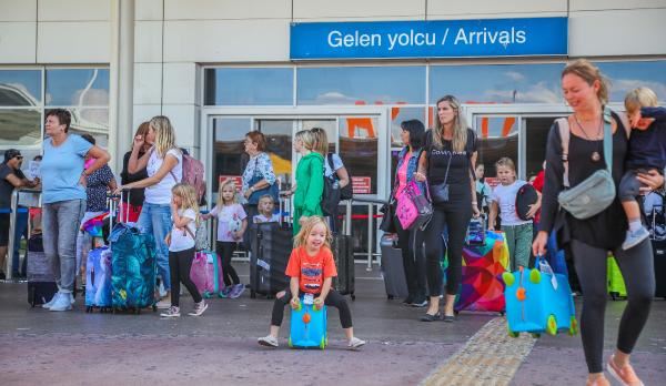 2022 TURİZMİNDE 11 REKOR.. TÜM YILLARIN EN YÜKSEK TURİZM GELİRİ