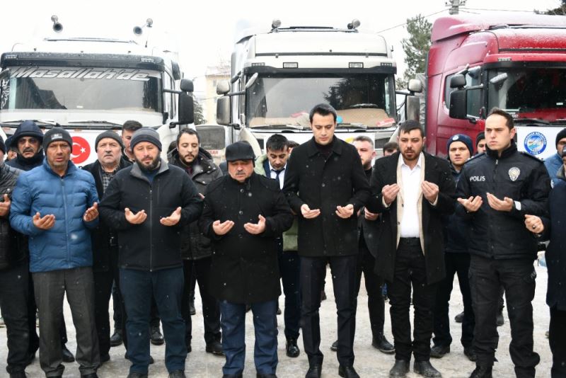 2. Tır Kafilemiz Dualar Eşliğinde Yola Çıktı