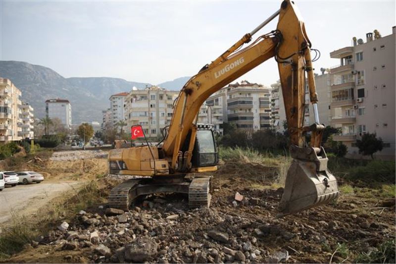 MAHMUTLAR AHMET YATMAZ CADDESİ SAHİL YOLUNA BAĞLANIYOR