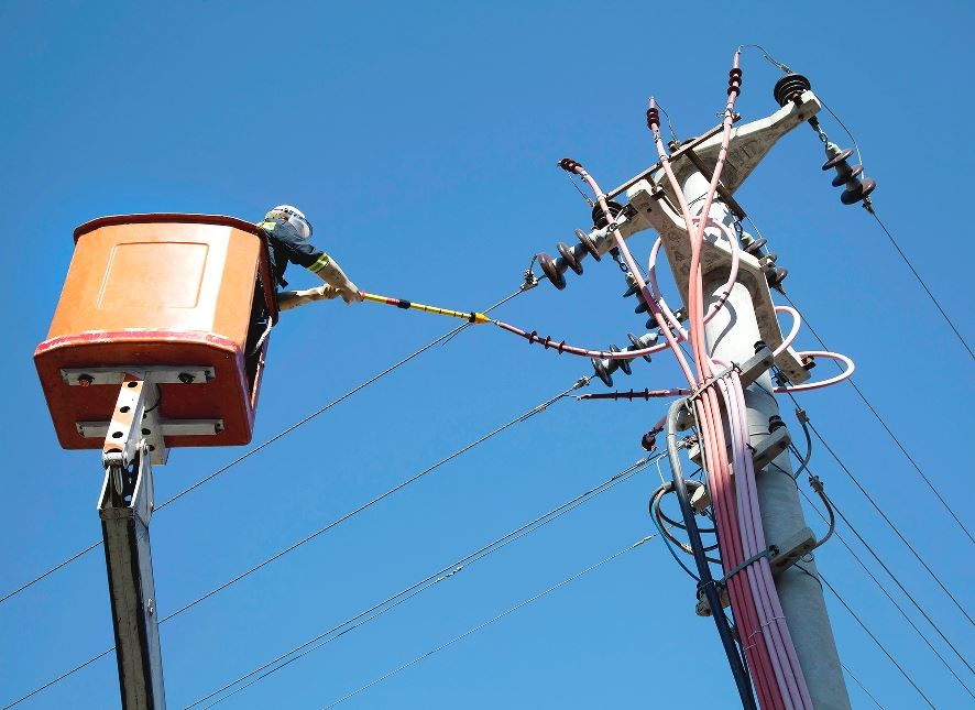 AEDAŞ DUYURDU.. ‘İFTAR VE SAHUR SAATLERİ ARASINDA ELEKTRİK KESİLMEYECEK’
