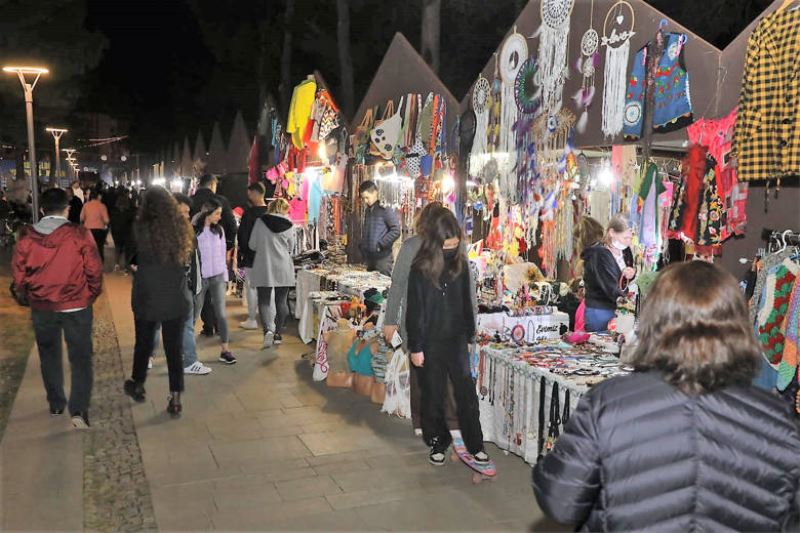 Antalya Büyükşehir Belediyesi  Ramazan Çarşısı kuruyor
