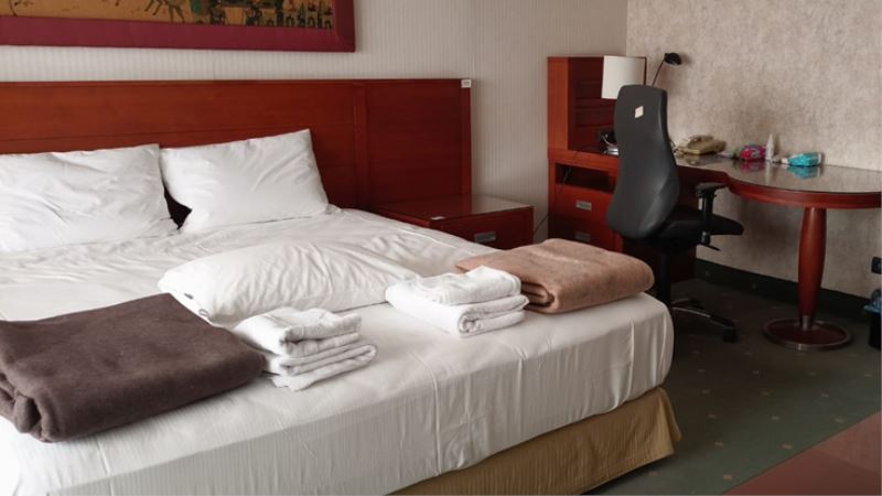 İzmir Büyükşehir Belediyesi eski Hilton Oteli’nin binasını depremzedelere açtı
