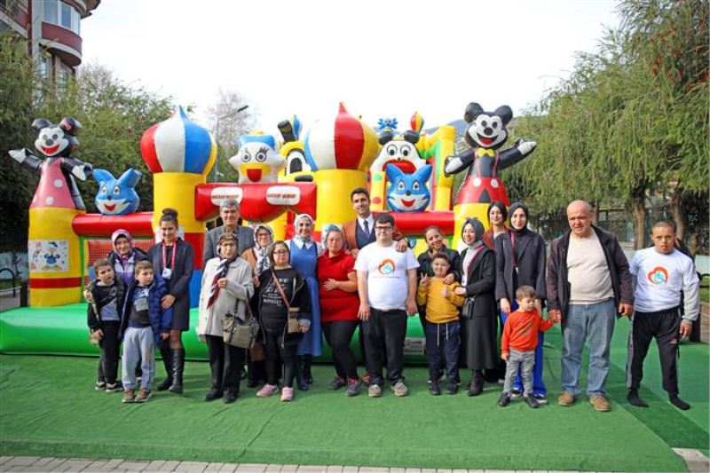 ALANYA BELEDİYESİ DOWN SENDROMLULARI BALON PARKTA BULUŞTURDU