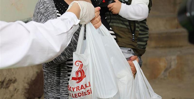 Bayraklı’da Ramazan dayanışması