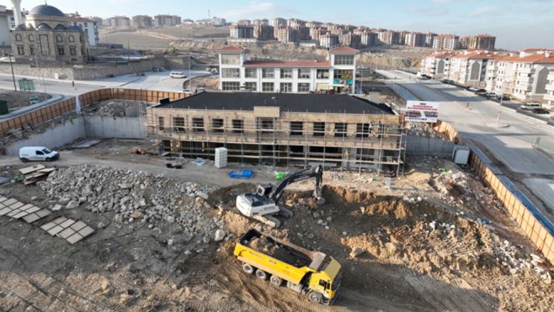 Başkan Pekyatırmacı çalışmaları yerinde inceledi ARDIÇLI SAĞLIK VE SOSYAL TESİSİ’NİN YAPIMI SÜRÜYOR