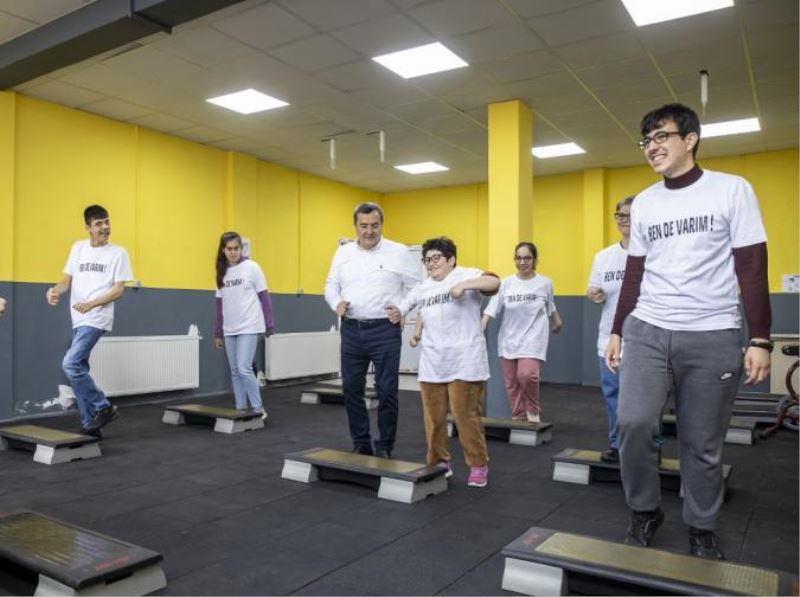 Konak Engelsiz Yaşam Köyü’nün Yeni Spor Salonu Faaliyete Geçti