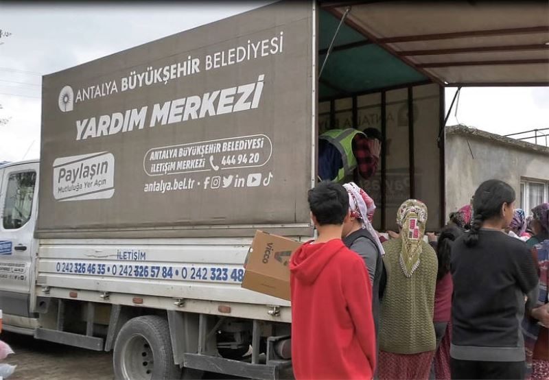 Antalya Büyükşehir Belediyesi Ramazan Ayı’nda Da Depremzedeleri Yalnız Bırakmıyor