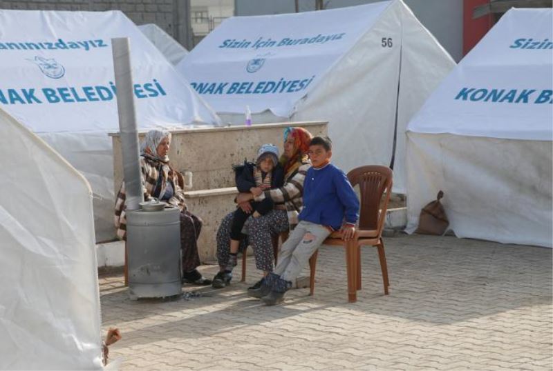 Konak’ın Çadır Kentinde Hayat Başladı