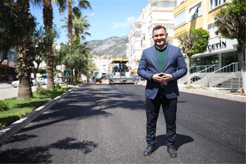 YUNUS EMRE CADDESİ BAŞTAN SONA YENİLENİYOR