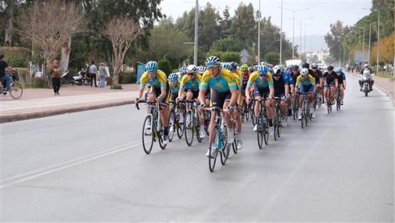 ALANYA CUP ULUSLARARASI YOL BİSİKLET YARIŞLARI YAPILDI