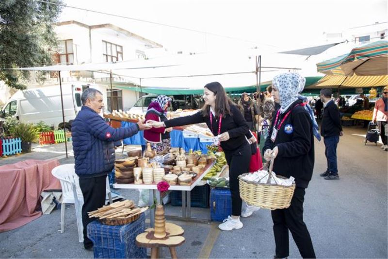 ALANYA BELEDİYESİ BERAT KANDİLİNDE LOKUM DAĞITTI