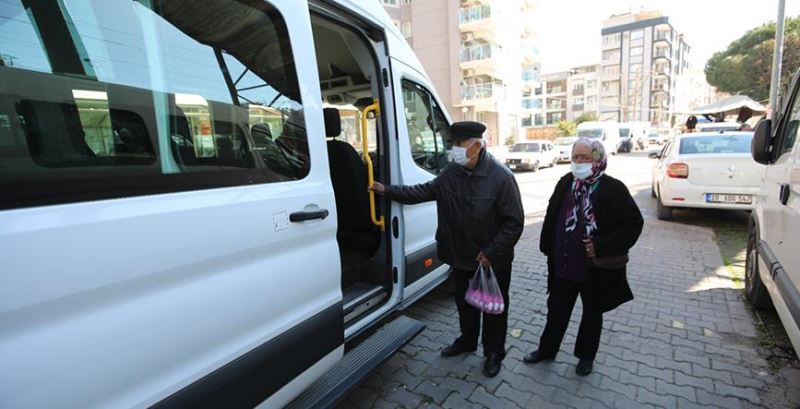 Bayraklı’da “ücretsiz pazar servisi” dönemi