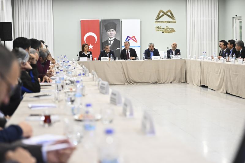 Başkan Seçer, TMMOB Yönetim Kurulu, Oda Başkan Ve Yöneticileri İle Bir Araya Geldi