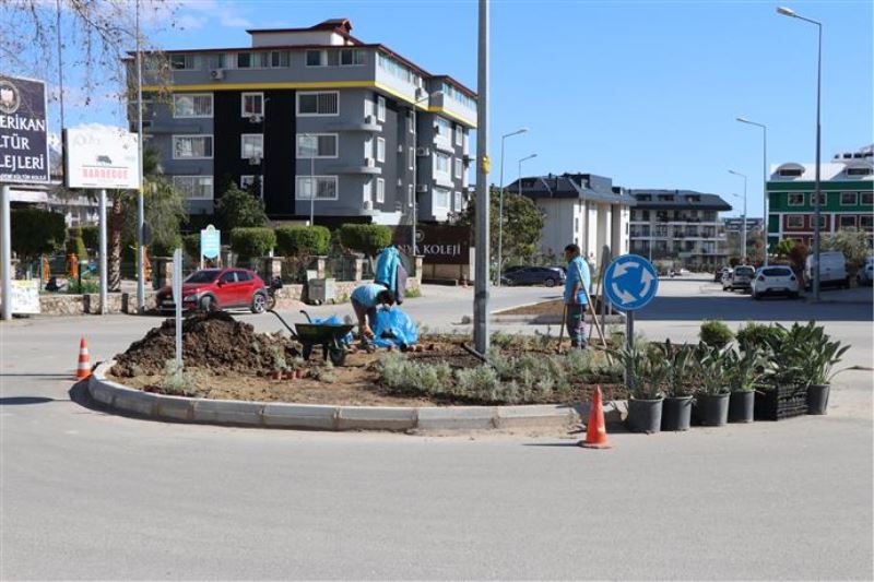 OBA MAHALLESİ’NDE PEYZAJ ÇALIŞMALARI TÜM HIZIYLA SÜRÜYOR