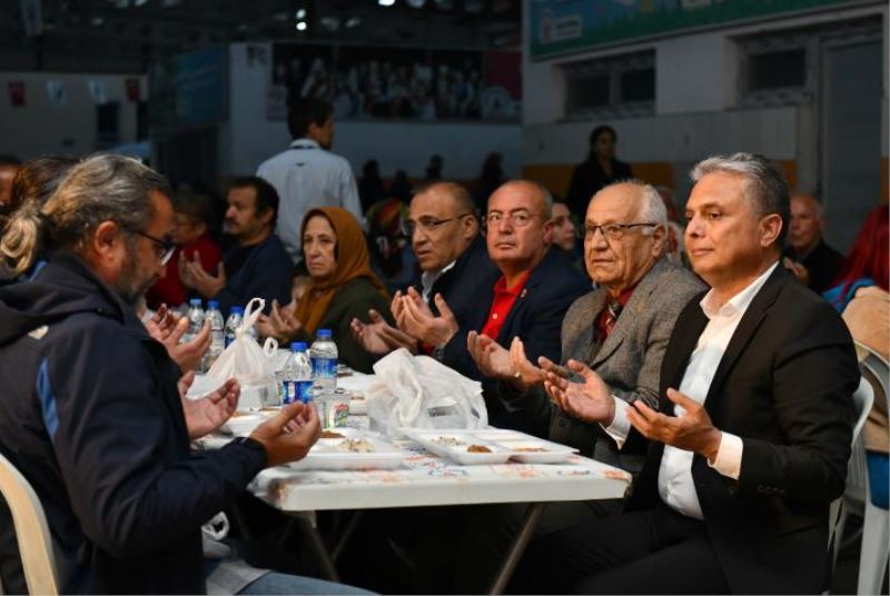 Uysal, ‘Ayrımcı dili Muratpaşa’mıza sokmuyoruz’